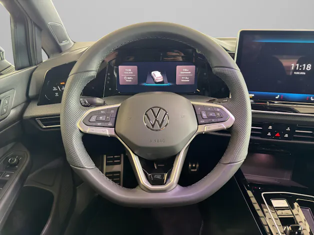 VW Golf VIII 1.5 eTSI R-Line DSG