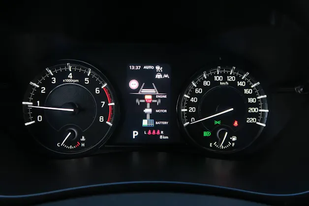 Suzuki S-Cross 1.4 T Sakura Top Hybrid 4x4