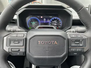 Toyota Hilux Double Cab.-Pick-up 59KWh Comfort