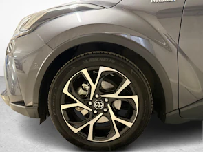 image du véhicule TOYOTA C-HR 2.0 VVTi HSD Trend