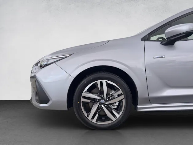 Subaru Impreza 2.0i e-Boxer Luxury