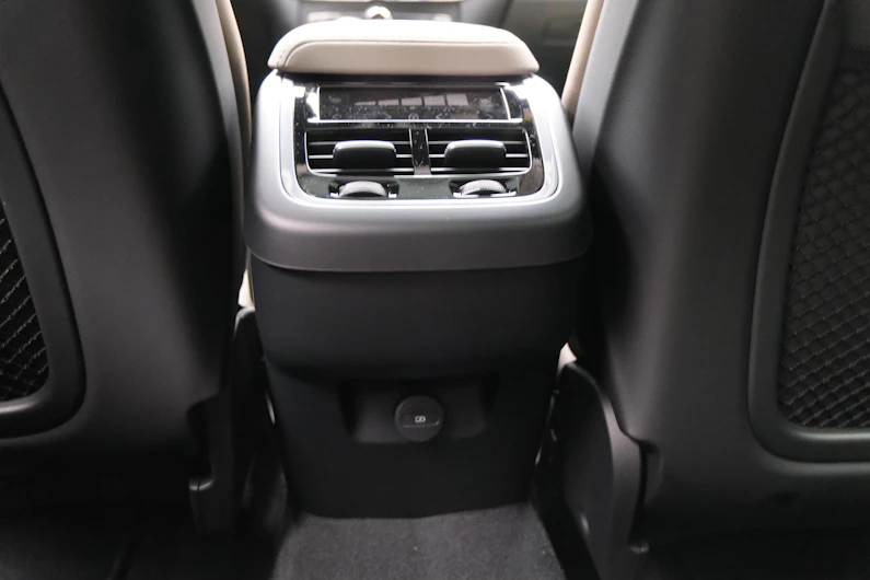 image du véhicule VOLVO XC60