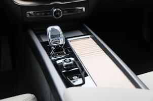 image du véhicule VOLVO XC60 2.0 B5 MH Ultra Bright AWD