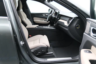 https://vehicle.imgix.net/4192598/99b8ba1c-51e6-42bb-aa7a-546580fc3e2c.JPG