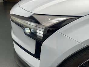https://vehicle.imgix.net/4192609/0ea94aef-aaeb-423e-8924-62d3fd90a7f4.jpeg