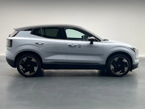 https://vehicle.imgix.net/4192609/2b5a400d-324a-4cf4-bada-16e97ac064c8.jpeg