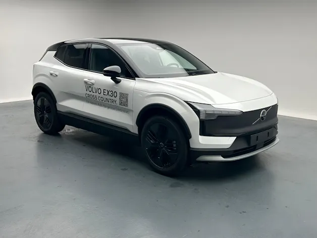 VOLVO EX30 E60 Twin Ultra Performance AWD