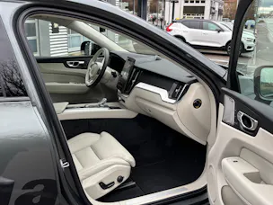 Volvo XC60 2.0 T8 TE Ultra Dark eAWD