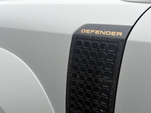 Vehicle image LAND ROVER Defender 110 4.4 V8 Octa