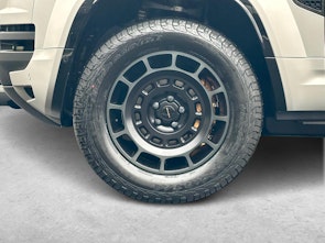 Vehicle image LAND ROVER Defender 110 4.4 V8 Octa