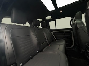 Vehicle image LAND ROVER Defender 110 4.4 V8 Octa