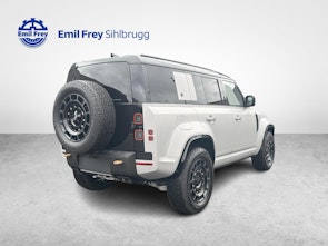 Vehicle image LAND ROVER Defender 110 4.4 V8 Octa