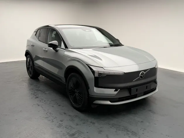 Volvo EX30 CC E60 Twin Performance AWD