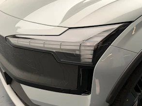 https://vehicle.imgix.net/4192731/3c63b070-38e8-4aa5-9870-02c15bd13a36.jpg