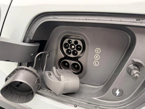https://vehicle.imgix.net/4192731/ca7aa5f1-851f-44ab-b409-91b3ed7554d6.jpg