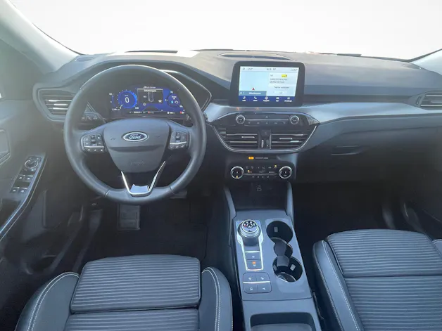 Ford Kuga 2.5 Hybrid Titanium X 4x4 inkl. Schiebedach!