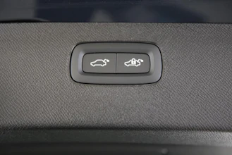 https://vehicle.imgix.net/4192775/2dc70c46-6db7-45c3-8382-d7c242c3f71c.jpg