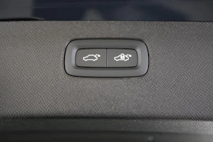 Fahrzeugbild VOLVO XC90 2.0 T8 TE Ultra Dark eAWD