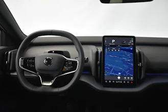 https://vehicle.imgix.net/4192795/ef225515-fa53-42fe-9ac1-42c96b2047b4.JPG