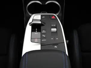 BMW X1 23d xDrive paddles