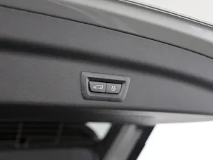 BMW X1 23d xDrive paddles