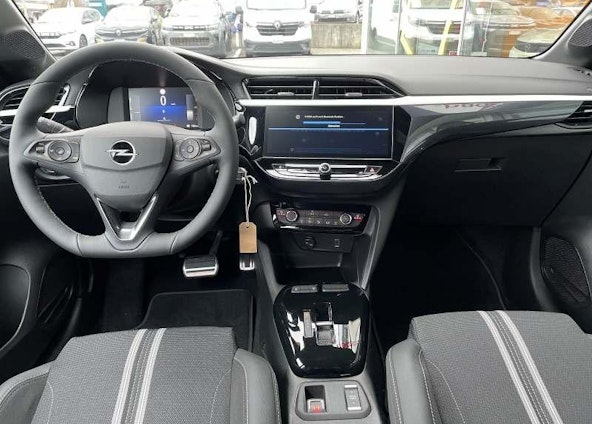 Vehicle image 6 Vehicle image 6