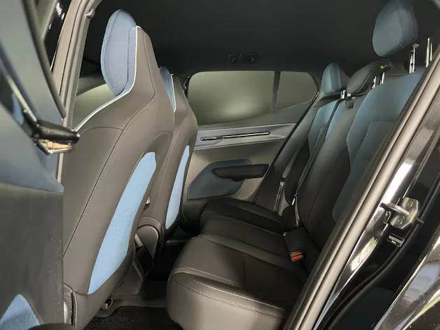 Volvo EX30 E60 Plus Swiss Black Edition