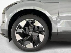 https://vehicle.imgix.net/4192870/04e55d9c-4410-44b2-b621-6c396845791e.jpg