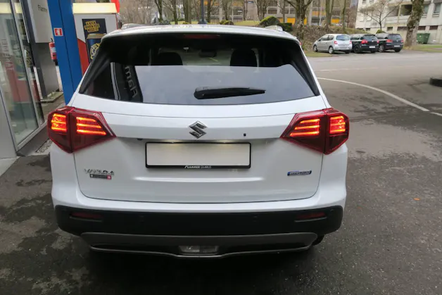 Suzuki Vitara 1.4 T Sakura Top Hybrid 4x4