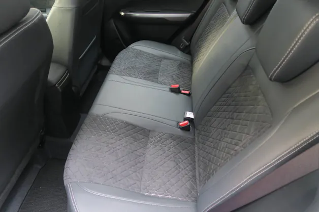 Suzuki Vitara 1.4 T Sakura Top Hybrid 4x4