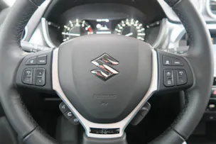 Suzuki Vitara 1.4 T Sakura Top Hybrid 4x4