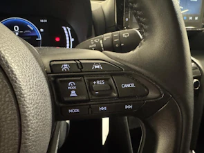 Fahrzeugbild TOYOTA Yaris Cross 1.5 VVT-i HSD Comfort