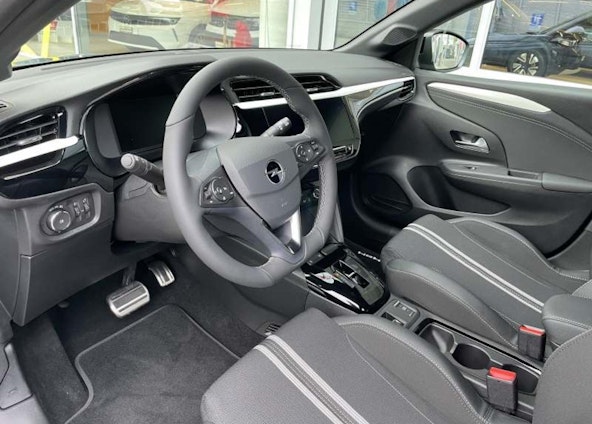 Vehicle image 5 Vehicle image 5