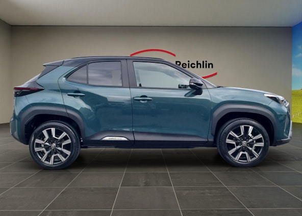 Vehicle image 5 Vehicle image 5