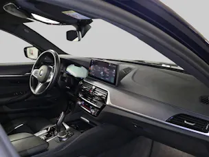 BMW 540i xDrive Touring M Sport