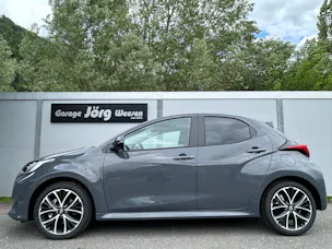 Toyota Yaris 1.5 VVT-i HSD Trend