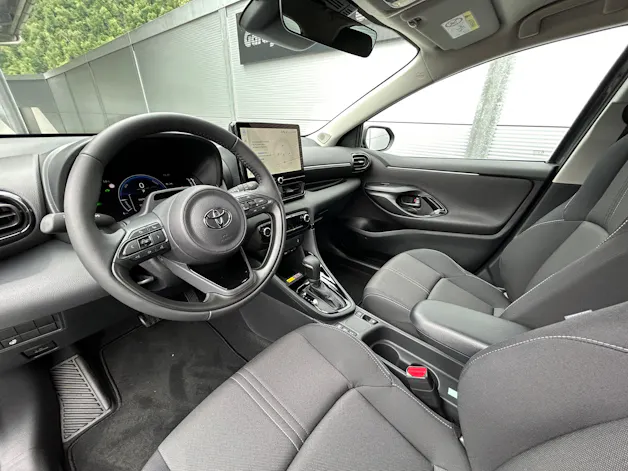 Toyota Yaris 1.5 VVT-i HSD Trend