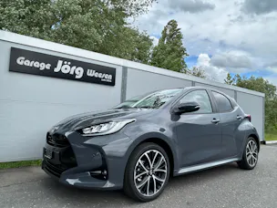Toyota Yaris 1.5 VVT-i HSD Trend