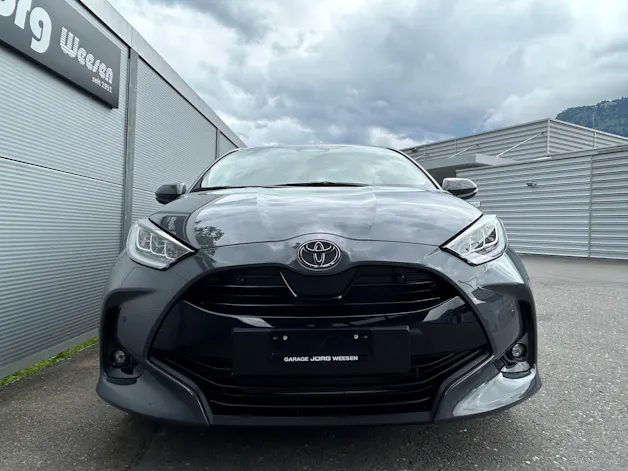 Toyota Yaris 1.5 VVT-i HSD Trend
