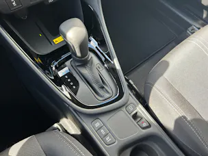 Toyota Yaris 1.5 VVT-i HSD Trend