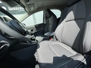 Toyota Yaris 1.5 VVT-i HSD Trend
