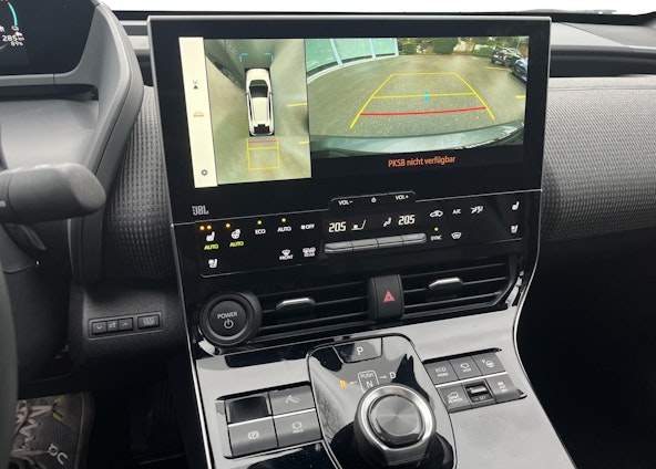 Vehicle image 9 Vehicle image 9