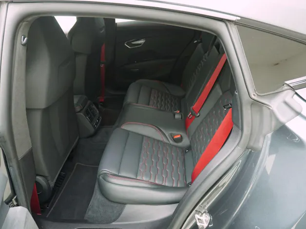 Audi e-tron GT RS quattro