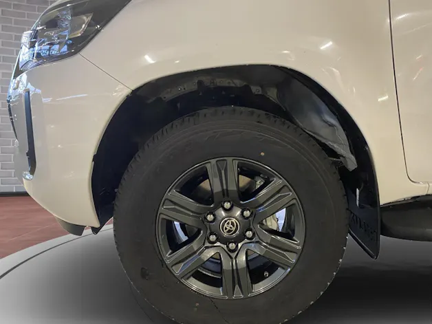 Toyota Hilux Double Cab.-Pick-up 2.4 D-4D 150 Style