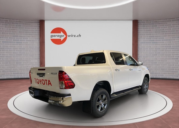 Vehicle image 4 Vehicle image 4