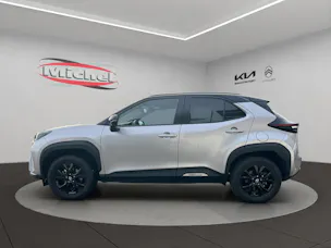 Toyota Yaris Cross 1.5 VVT-i HSD Adventure AWD-i / Panorama-Glasdach / Navigation / Head-Up Display / Heckklappe elektrisch