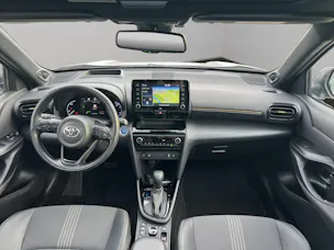 Toyota Yaris Cross 1.5 VVT-i HSD Adventure AWD-i / Panorama-Glasdach / Navigation / Head-Up Display / Heckklappe elektrisch