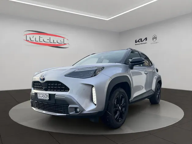 Toyota Yaris Cross 1.5 VVT-i HSD Adventure AWD-i / Panorama-Glasdach / Navigation / Head-Up Display / Heckklappe elektrisch