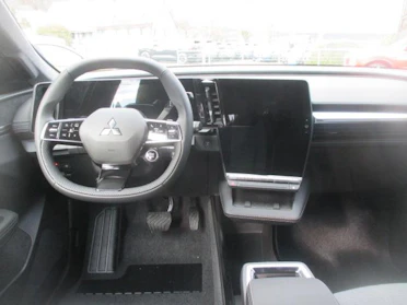 MITSUBISHI ECLIPSE CROSS 7