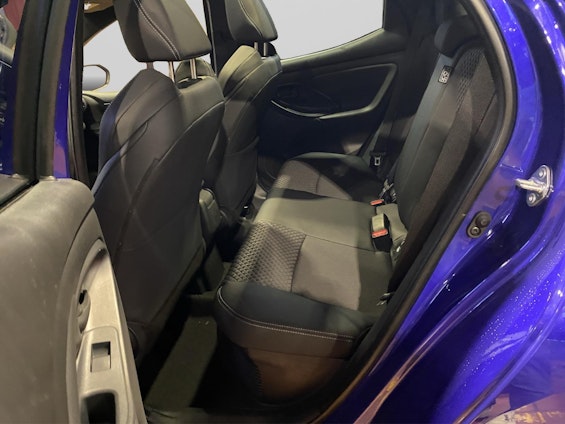 Vehicle image 8 Vehicle image 8